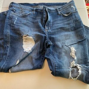 Rock and republic crop jeans. Size 14. EUC